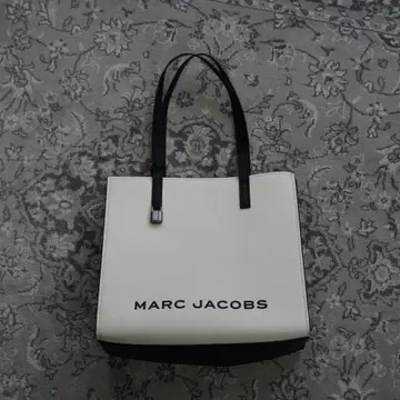 MARC JACOBS 토트백 화이트/블랙
