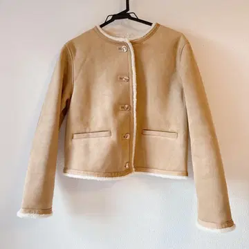 ZARA 골드 버튼 보아 숏 자켓 무스탕 자켓 S