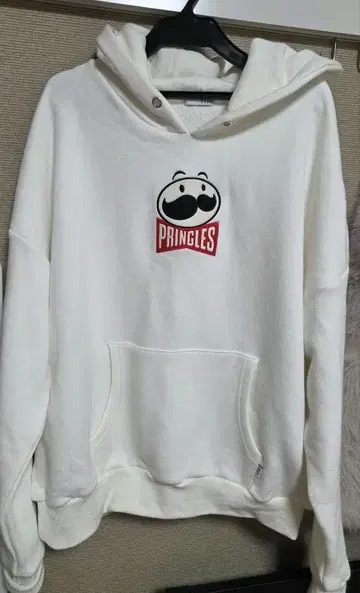 새상품급! gyda 화이트 후드티