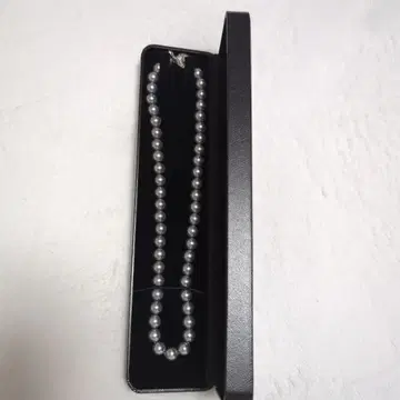 CRESCENT VERT 진주 목걸이