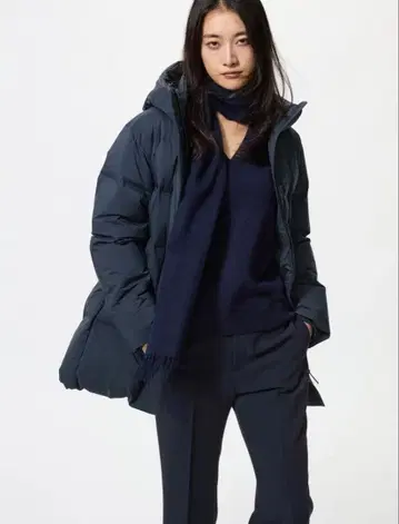 유니클로 이번 시즌 신상 심리스 다운 숏코트 S