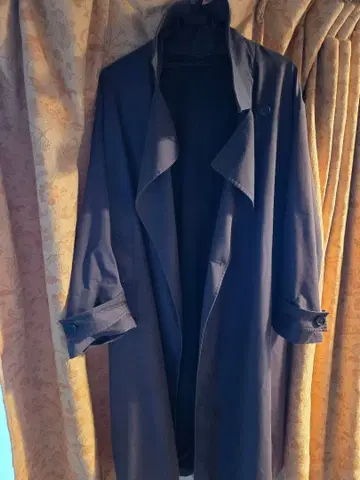 유니클로 트렌치코트 L