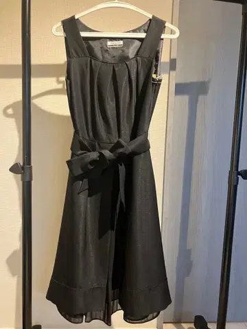 블랙 슬리브리스 드레스 A라인 [ SCOTclub ]