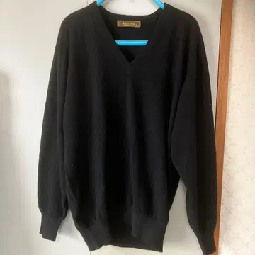 [ 새상품급 ] Cashmere Selection 블랙 V넥 스웨터