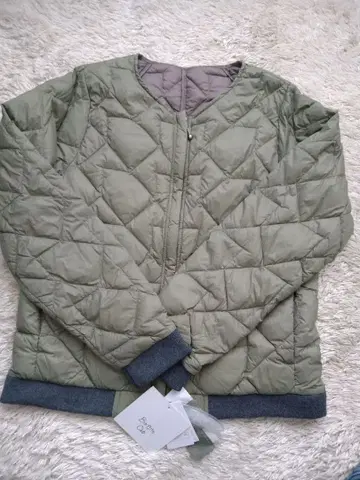 올리브 그린 퀼팅 자켓
