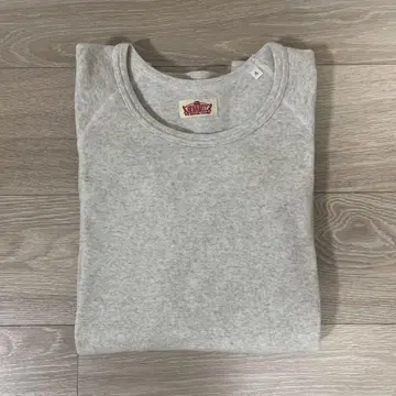 할리우드 런치마켓 스트레치 플라이스 롱 슬리브 T셔츠