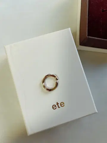 [ 구매 인증서 ] ete 트위스트 하그 귀찌 핑크 골드