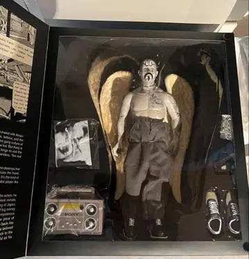 미스터 카툰 더 로스트 엔젤 피규어