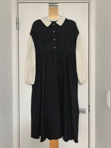 moi tytto 이소재 배색 원피스