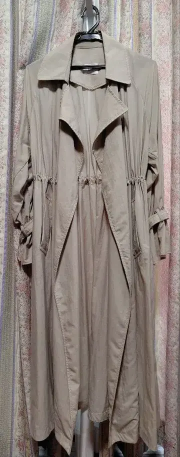 드로스트 울 트렌치코트 LOWRYS FARM