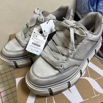 ZARA 청키 스니커즈 그레이 42