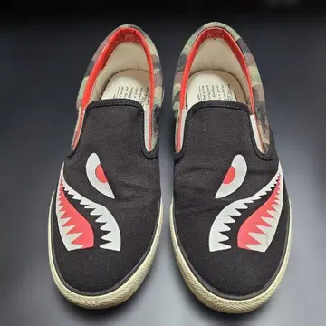 AVIREX 샤크 마우스 슬립온 스니커즈 25cm