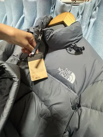 THE NORTH FACE 그레이 다운 자켓