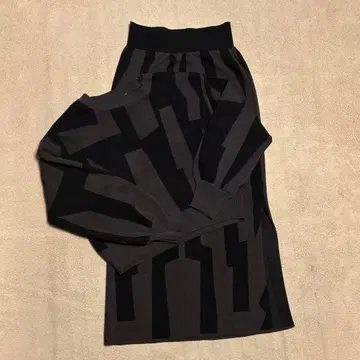 선착순 미사용품 테치치 지오메트릭 자카드 니트 셋업