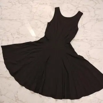 띠어리 Theory 그레이 슬리브리스 저지 플레어 원피스 2