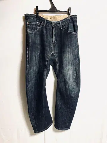 에드윈 입체 재단 데님 팬츠