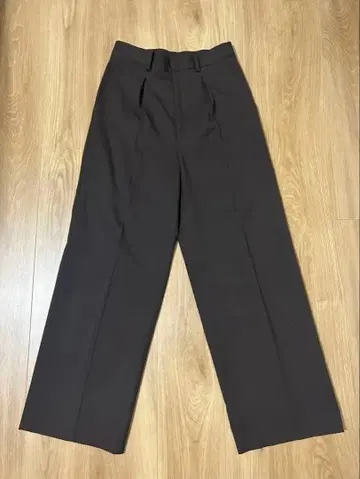 BEAUTY&YOUTH 뷰티 앤 유스 턱 스트레이트 팬츠