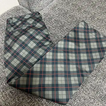 새상품급 속기모 팬츠 푸마 PUMA 체크 무늬 그레이