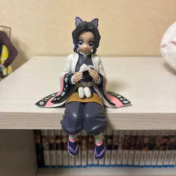 귀멸의 칼날 코쵸우 시노부 피규어