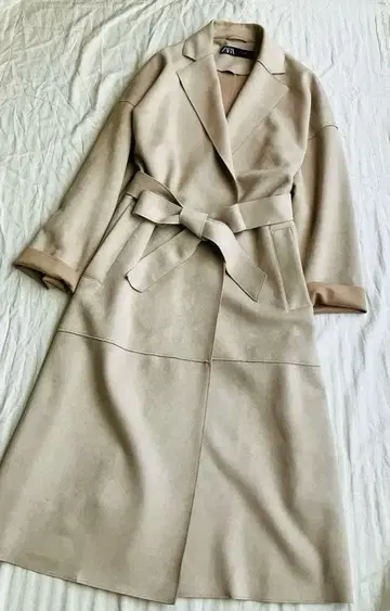 미사용 새상품 ZARA 롱 코트 베이지 리본 벨트 여성용 M