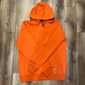 Back Channel 후드티