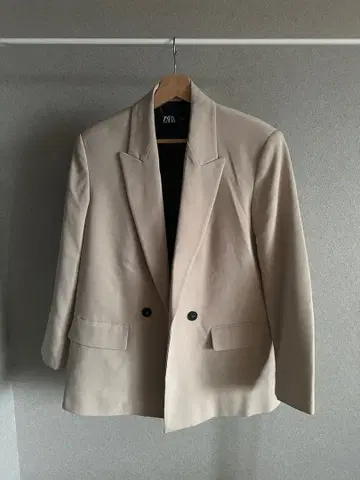 [ ZARA ] 베이지 테일러드 자켓