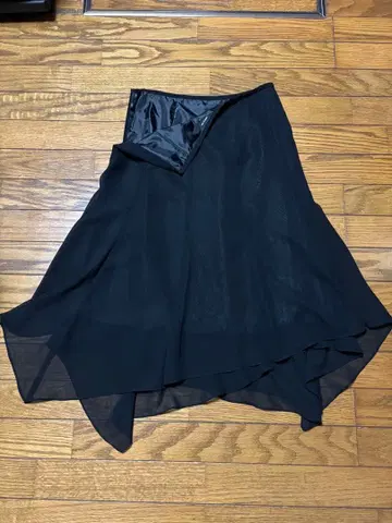 COMME CA ISM 쉬폰 블랙 플레어 스커트