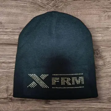Xfrm 스톤 장식 니트 모자