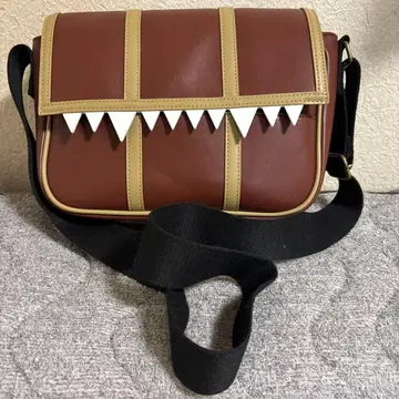 장송의 프리렌 콜라보 백