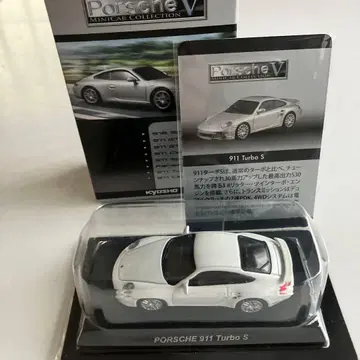 교쇼 1/64 포르쉐 911 Turbo S