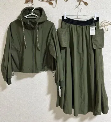 새상품 비비안 스포츠 블루종 스커트 셋업 미카사야