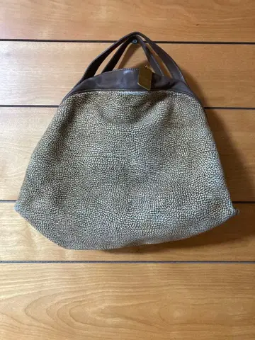 보르보네제: 가죽 핸드백 지퍼 포함