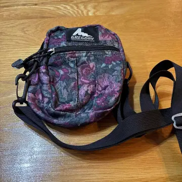 GREGORY 꽃무늬 숄더백 구 로고