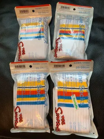 패밀리마트 라인 양말 심슨 양말 4족 세트 패밀리 코디