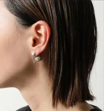 질 샌더 볼 귀걸이 한쪽만