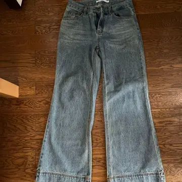 clutch 부츠컷 데님 라이트 블루