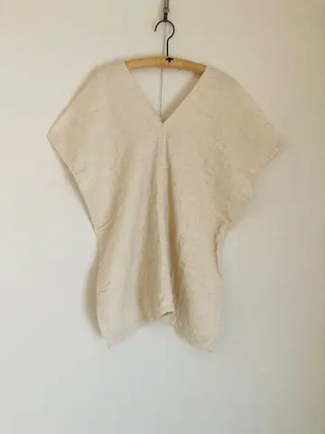 에미오와스 카렌 셔츠 아이보리 M 사이즈