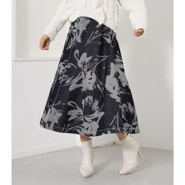 rienda 톤 플라워 DENIM J/W 플레어 SK (블루)