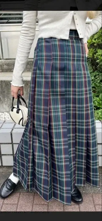 새상품 [ W C ] 타탄 체크 롱 스커트