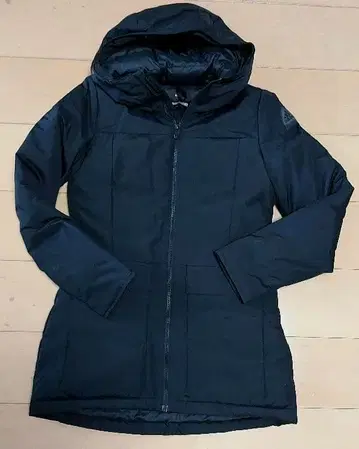 새상품급 adidas 충전솜 아우터 S