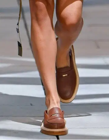 sacai J.M. WESTON 로퍼 브라운