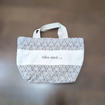 완판템 니코앤드 믹스 컬러 백