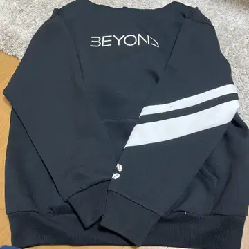 크로노스 블랙 맨투맨 트레이닝복