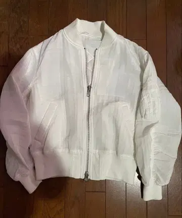 sacai luck 화이트 집업 자켓