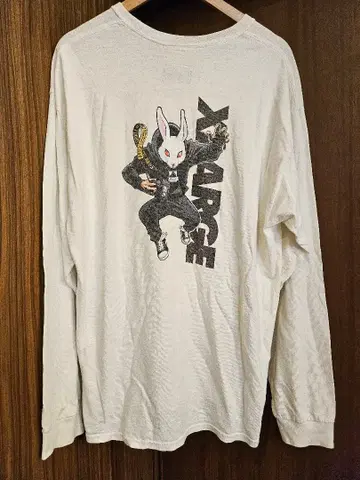 FR2 X-LARGE 콜라보 롱 T 사이즈 L 화이트 토끼 백 프린트