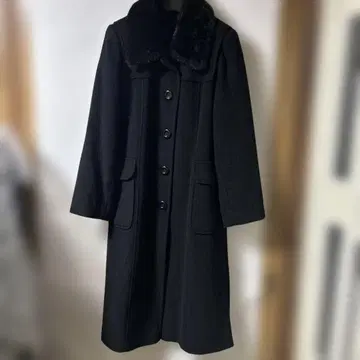 울 블랙 롱 코트 퍼 옷깃 포함 컨디션 최상입니다