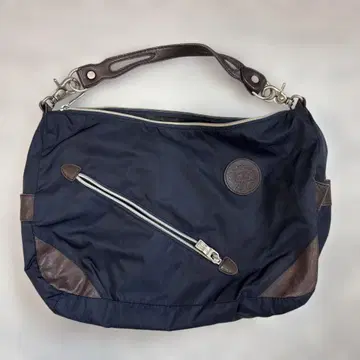 [ 오로비안코 ] 네이비 나일론 숄더백