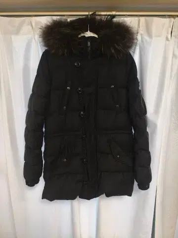 TATRAS 퍼 포함 다운 자켓 블랙