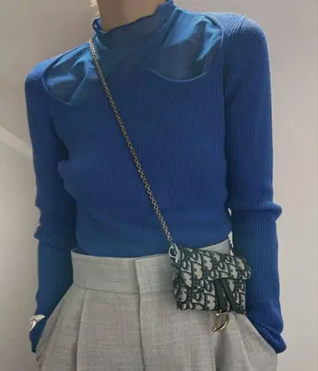 ameri UND WAVE NECK SHEER SET KNIT