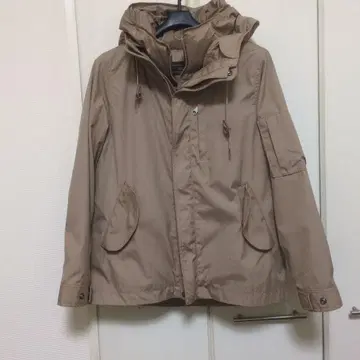 어반 리서치 도어스 후드 부착 다운 베스트 점퍼